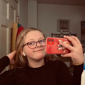 Meet your Posher, Ally